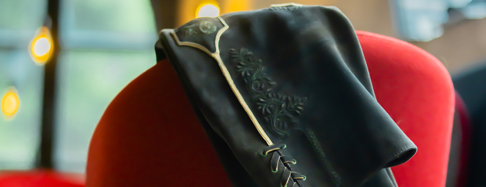 Unsere Hommage an Region und Tradition. Porsche Zentrum Garmisch-Patenkirchen.